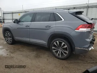 2021 Volkswagen Atlas SEL Premium R-Line with VIN 1V2FE2CA8MC221196, listed as a Copart auction lot 41882335 with 62,418 mi miles and Clean title. Bid and sale history available at DreamBid. Image 2.