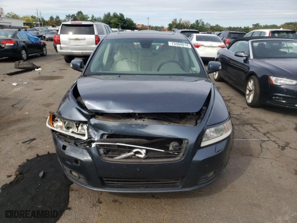 2011 Volvo V50 with VIN YV1672MW6B2607845, listed as a Copart auction lot 73304014 with 0 mi miles and Salvage Title. Bid and sale history available at carsss.com. Image 5.