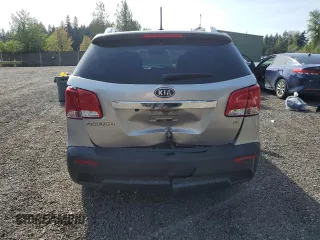 2013 Kia Sorento EX with VIN 5XYKUDA61DG367853, listed as a Copart auction lot 54400345 with 263,522 mi miles and Salvage Title. Bid and sale history available at carsss.com. Image 6.