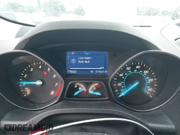 2013 Ford Escape SE с VIN 1FMCU9G9XDUD72871, выставлен на аукционе IAAI как лот 42194776 с пробегом 70 031 миль миль и . История ставок и продаж доступна на DreamBid. Изображение 7.