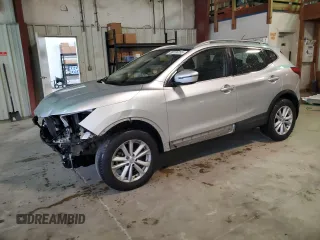 2017 Nissan Rogue SV with VIN JN1BJ1CR5HW117378, listed as a Copart auction lot 58456055 with 105,755 mi miles and Salvage title. Bid and sale history available at DreamBid. Image 1.