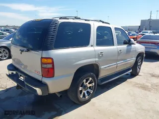 2005 GMC Yukon SLT with VIN 1GKEC13T15R144480, listed as a IAAI auction lot 41632540 with 184,038 mi miles. Bid and sale history available at carsss.com. Image 4.