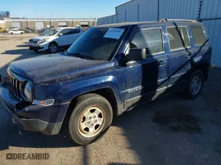 2016 Jeep Patriot Sport with VIN 1C4NJPBB0GD547623, listed as a IAAI auction lot 41636096 with 88,894 mi miles. Bid and sale history available at carsss.com. Image 2.