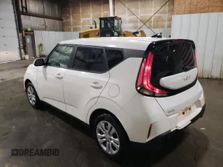 2023 Kia Soul LX with VIN KNDJ23AU4P7200382, listed as a Copart auction lot 45335325 with 28,628 mi miles and Clean Title. Bid and sale history available at carsss.com. Image 2.