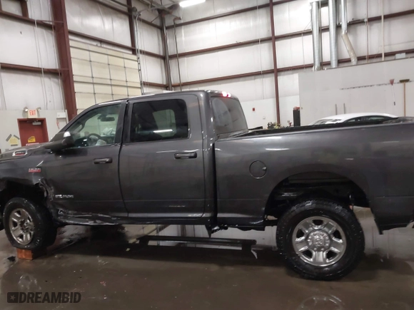 2020 Ram 2500 Big Horn with VIN 3C6UR5DJ8LG298134, listed as a IAAI auction lot 41705639 with 85,130 mi miles. Bid and sale history available at carsss.com. Image 14.