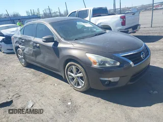 2015 Nissan Altima S with VIN 1N4AL3APXFN339598, listed as a IAAI auction lot 41644795 with 143,041 mi miles and . Bid and sale history available at DreamBid. Image 1.