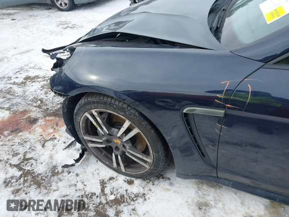2016 Porsche Panamera 4 z VIN WP0AA2A79GL003724, wystawiony jako IAAI lot #41553849 z przebiegiem 80 551 mil mil oraz . Historia ofert i sprzedaży dostępna na DreamBid. Obrazek 6.