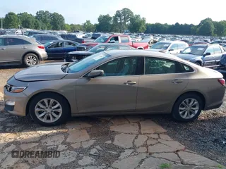 2022 Chevrolet Malibu LT z VIN 1G1ZD5ST4NF120560, wystawiony jako IAAI lot #39985375 z przebiegiem 51 267 mil mil oraz . Historia ofert i sprzedaży dostępna na DreamBid. Obrazek 14.