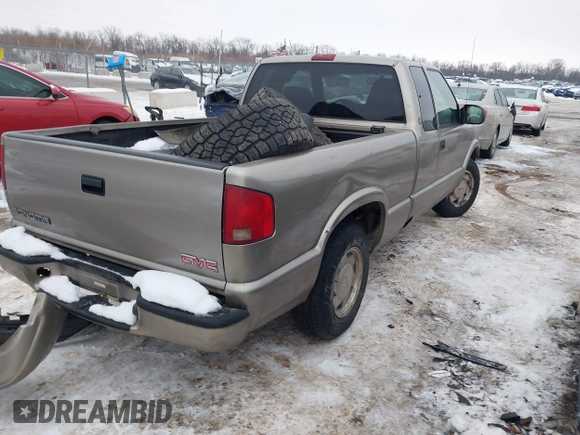 2003 GMC Sonoma SLS z VIN 1GTCS19X738237992, wystawiony jako IAAI lot #41345031 z przebiegiem 154 597 mil mil oraz . Historia ofert i sprzedaży dostępna na DreamBid. Obrazek 4.