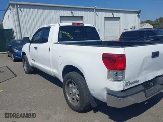 2011 Toyota Tundra 4WD Truck with VIN 5TFUM5F15BX023822, listed as a IAAI auction lot 42125607 with 194,779 mi miles. Bid and sale history available at carsss.com. Image 3.
