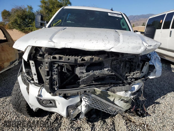 2015 GMC Sierra 2500HD Denali z VIN 1GT120E80FF175769, wystawiony jako Copart lot #79047164 z przebiegiem 116 447 mil mil oraz Szkoda całkowita • Salvage title. Historia ofert i sprzedaży dostępna na DreamBid. Obrazek 5.
