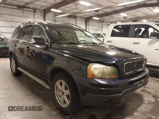 2007 Volvo XC90 I6 with VIN YV4CZ982671353700, listed as a IAAI auction lot 42011095 with 201,566 mi miles and . Bid and sale history available at DreamBid. Image 1.