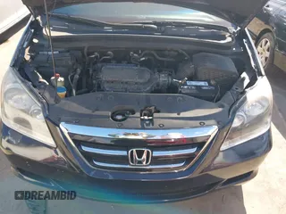 2006 Honda Odyssey EX-L with VIN 5FNRL38676B032317, listed as a IAAI auction lot 41681655 with 208,605 mi miles. Bid and sale history available at carsss.com. Image 10.