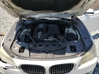 2012 BMW 7 Series 740i with VIN WBAKA4C59CDS99079, listed as a Copart auction lot 53299695 with 142,692 mi miles and Clean Title. Bid and sale history available at carsss.com. Image 11.
