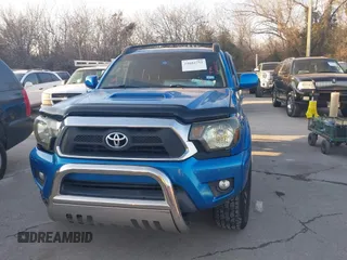 2008 Toyota Tacoma PreRunner with VIN 3TMJU62N38M056852, listed as a IAAI auction lot 41682752 with 163,652 mi miles. Bid and sale history available at carsss.com. Image 6.