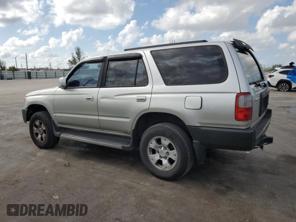 1999 Toyota 4Runner SR5 with VIN JT3GN86R8X0113147, listed as a Copart auction lot 64168045 with 204,721 mi miles and Clean title. Bid and sale history available at DreamBid. Image 2.