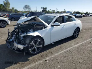 2024 Mercedes-Benz C 300 z VIN W1KAF4GB0RR199776, wystawiony jako Copart lot #53995665 z przebiegiem Nie podano mil oraz Szkody całkowita. Historia ofert i sprzedaży dostępna na DreamBid. Obrazek 1.