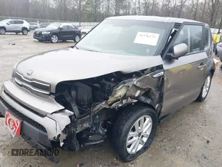 2018 Kia Soul + with VIN KNDJP3A50J7575221, listed as a IAAI auction lot 41576272 with 72,403 mi miles. Bid and sale history available at carsss.com. Image 6.