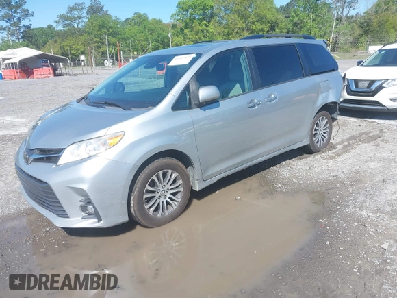 2019 Toyota Sienna XLE Auto Access Seat z VIN 5TDYZ3DC7KS006280, wystawiony jako IAAI lot #41987873 z przebiegiem 105 751 mil mil oraz . Historia ofert i sprzedaży dostępna na DreamBid. Obrazek 17.