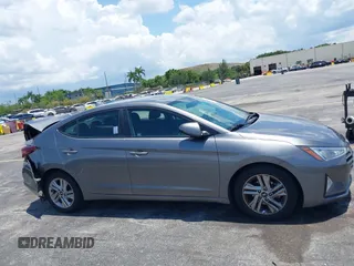 2020 Hyundai Elantra SEL z VIN 5NPD84LF6LH529154, wystawiony jako IAAI lot #39502750 z przebiegiem 101 695 mil mil oraz . Historia ofert i sprzedaży dostępna na DreamBid. Obrazek 13.