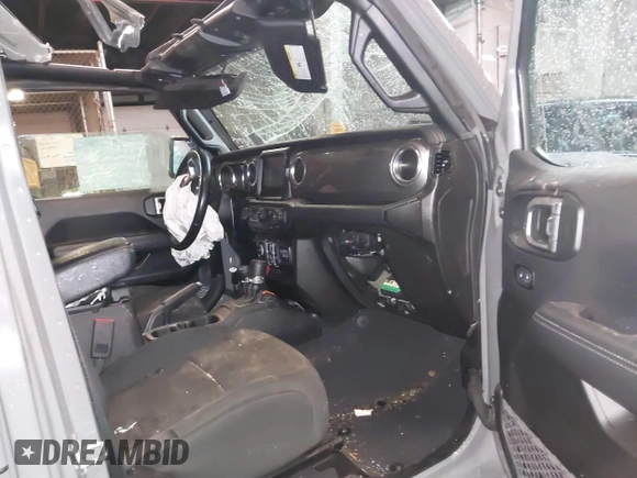 2022 Jeep Wrangler Unlimited Sahara with VIN 1C4HJXENXNW251089, listed as a IAAI auction lot 41728817 with 48,438 mi miles and . Bid and sale history available at DreamBid. Image 5.