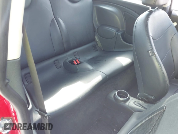 2006 MINI Hardtop S с VIN WMWRE33586TN27239, выставлен на аукционе IAAI как лот 42775957 с пробегом 165 133 миль миль и . История ставок и продаж доступна на DreamBid. Изображение 8.