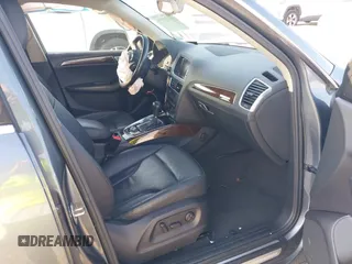 2012 Audi Q5 3.2L Premium Plus with VIN WA1DKAFP2CA038361, listed as a IAAI auction lot 41758998 with 197,505 mi miles. Bid and sale history available at carsss.com. Image 5.