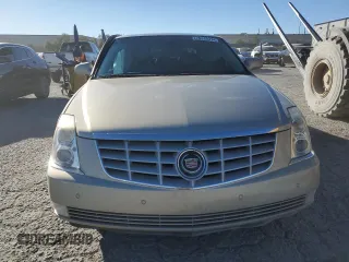 2007 Cadillac DTS Performance z VIN 1G6KD57907U187194, wystawiony jako Copart lot #79310374 z przebiegiem 108 144 mil mil oraz Szkoda całkowita • Salvage title. Historia ofert i sprzedaży dostępna na DreamBid. Obrazek 5.