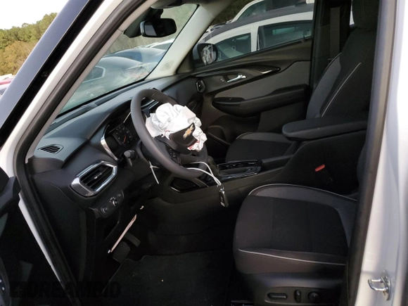 2022 Chevrolet TrailBlazer LT with VIN KL79MPSL2NB070166, listed as a Copart auction lot 68268942 with 11,460 mi miles. Bid and sale history available at carsss.com. Image 7.