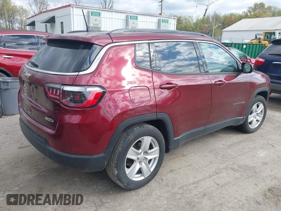 2022 Jeep Compass Latitude with VIN 3C4NJCBB2NT139933, listed as a IAAI auction lot 41886634 with 28,144 mi miles and . Bid and sale history available at DreamBid. Image 4.