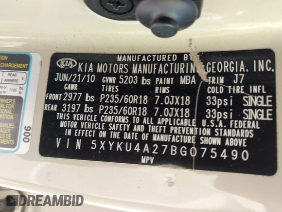 2011 Kia Sorento EX with VIN 5XYKU4A27BG075490, listed as a IAAI auction lot 41853265 with 221,119 mi miles. Bid and sale history available at carsss.com. Image 9.