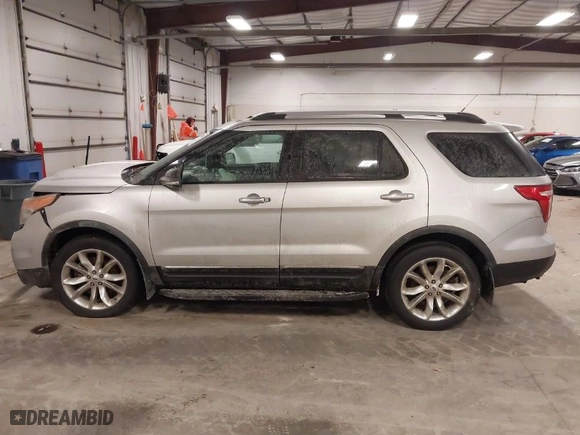 2015 Ford Explorer XLT with VIN 1FM5K8D84FGB08440, listed as a IAAI auction lot 41281483 with 138,599 mi miles. Bid and sale history available at carsss.com. Image 15.