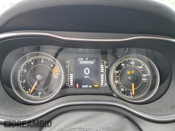 2021 Jeep Cherokee Altitude z VIN 1C4PJLLB2MD169574, wystawiony jako Copart lot #57119285 z przebiegiem 24 301 mil mil oraz Szkoda całkowita • Salvage title. Historia ofert i sprzedaży dostępna na DreamBid. Obrazek 9.
