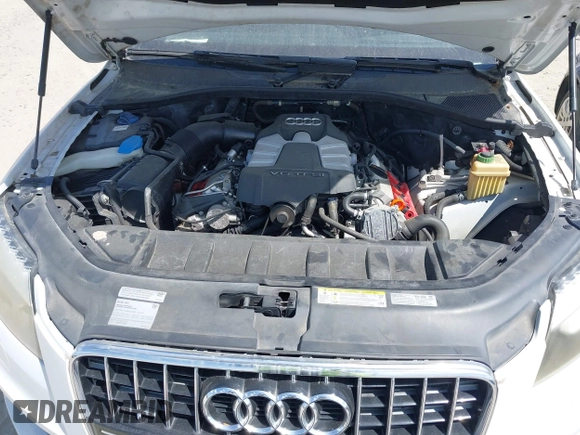2013 Audi Q7 S line Prestige z VIN WA1DGAFE4DD005118, wystawiony jako IAAI lot #42093205 z przebiegiem 102 409 mil mil oraz . Historia ofert i sprzedaży dostępna na DreamBid. Obrazek 10.