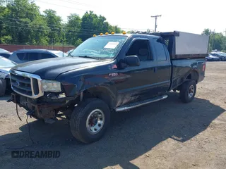 2003 Ford F-250 XL z VIN 3FTNX21L03MB41450, wystawiony jako IAAI lot #42512605 z przebiegiem 219 093 mil mil oraz . Historia ofert i sprzedaży dostępna na DreamBid. Obrazek 18.