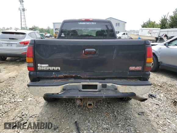 2007 GMC Sierra 2500HD SLT z VIN 1GTHK23U57F139619, wystawiony jako Copart lot #60908115 z przebiegiem 234 734 mil mil oraz Czysty tytuł • Clean title. Historia ofert i sprzedaży dostępna na DreamBid. Obrazek 6.