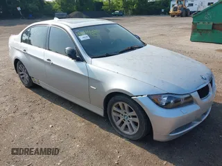 2007 BMW 3 Series 328xi с VIN WBAVC93537K032719, выставлен на аукционе IAAI как лот 42576430 с пробегом Не указан миль и . История ставок и продаж доступна на DreamBid. Изображение 1.