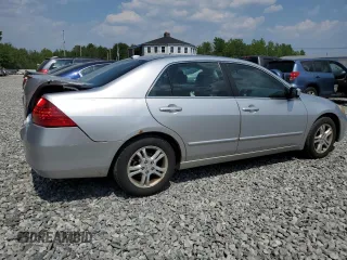 2006 Honda Accord EX-L z VIN 1HGCM56846A102465, wystawiony jako Copart lot #59315225 z przebiegiem 110 068 mil mil oraz Czysty tytuł • Clean title. Historia ofert i sprzedaży dostępna na DreamBid. Obrazek 3.