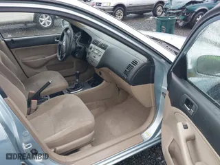2003 Honda Civic Hybrid with VIN JHMES95693S020031, listed as a IAAI auction lot 41602128 with 176,766 mi miles. Bid and sale history available at carsss.com. Image 5.