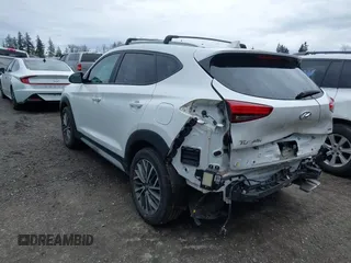 2020 Hyundai Tucson SEL z VIN KM8J3CAL1LU095182, wystawiony jako IAAI lot #41851648 z przebiegiem 25 208 mil mil oraz . Historia ofert i sprzedaży dostępna na DreamBid. Obrazek 3.