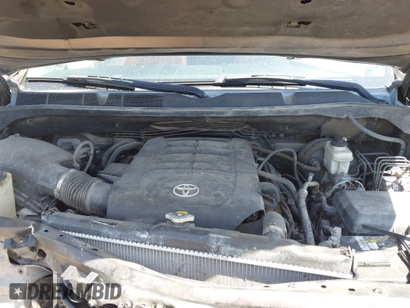 2018 Toyota Tundra SR5 z VIN 5TFAW5F18JX699080, wystawiony jako IAAI lot #42242945 z przebiegiem Nie podano mil oraz . Historia ofert i sprzedaży dostępna na DreamBid. Obrazek 10.
