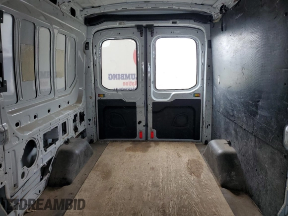 2017 Ford Transit с VIN 1FTYR2CM9HKA49930, выставлен на аукционе Copart как лот 56644425 с пробегом 115 274 миль миль и Списание • Salvage title. История ставок и продаж доступна на DreamBid. Изображение 10.