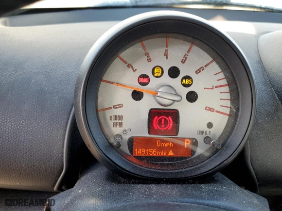 2011 MINI Cooper Countryman with VIN WMWZB3C50BWM01197, listed as a Copart auction lot 46163955 with 149,156 mi miles and Salvage Title. Bid and sale history available at carsss.com. Image 9.
