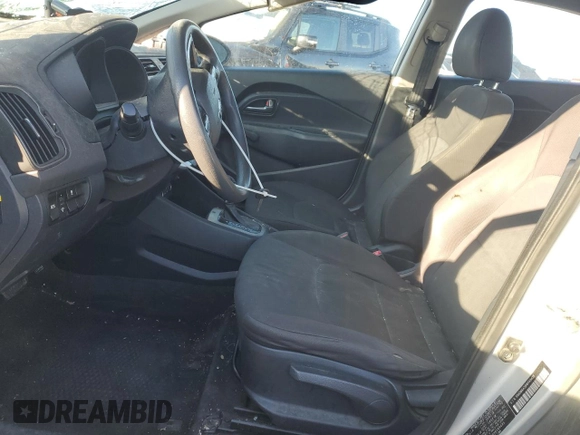 2017 Kia Rio LX z VIN KNADM4A39H6049435, wystawiony jako Copart lot #88899415 z przebiegiem Nie podano mil oraz Szkody całkowita. Historia ofert i sprzedaży dostępna na DreamBid. Obrazek 7.