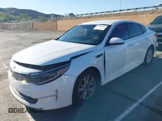 2016 Kia Optima LX z VIN 5XXGT4L34GG049312, wystawiony jako IAAI lot #41890581 z przebiegiem 142 360 mil mil oraz . Historia ofert i sprzedaży dostępna na DreamBid. Obrazek 2.
