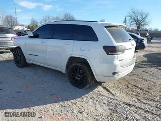 2018 Jeep Grand Cherokee Laredo E with VIN 1C4RJFAG6JC137155, listed as a IAAI auction lot 41391410 with 108,271 mi miles. Bid and sale history available at carsss.com. Image 3.