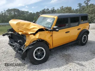 2022 Ford Bronco z VIN 1FMEE5DH2NLB68468, wystawiony jako Copart lot #53645805 z przebiegiem 25 411 mil mil oraz Szkoda całkowita • Salvage title. Historia ofert i sprzedaży dostępna na DreamBid. Obrazek 1.