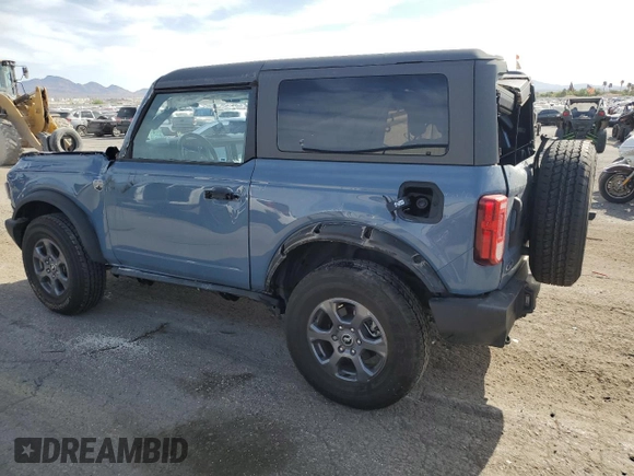 2023 Ford Bronco z VIN 1FMDE5AH6PLB63177, wystawiony jako Copart lot #52208625 z przebiegiem 10 865 mil mil oraz Szkoda całkowita • Salvage title. Historia ofert i sprzedaży dostępna na DreamBid. Obrazek 2.