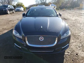 2015 Jaguar XJ Portfolio with VIN SAJWJ2GD1F8V77420, listed as a Copart auction lot 81786334 with 129,190 mi miles and Salvage title. Bid and sale history available at DreamBid. Image 5.
