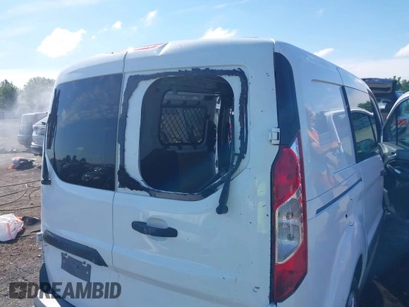 2018 Ford Transit Connect XLT z VIN NM0LS7F76J1377283, wystawiony jako IAAI lot #42222008 z przebiegiem 140 667 mil mil oraz . Historia ofert i sprzedaży dostępna na DreamBid. Obrazek 6.